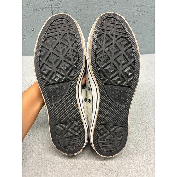 Converse Chuck Taylor All Star High Top Sneakers Men's Size‎ 11 Silver Metallic - Picture 13 of 15